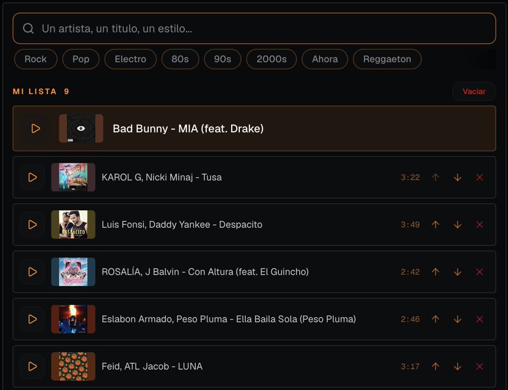 Lista de canciones de la fiesta en Dekk, con botones para cambiar el orden o quitar una canción